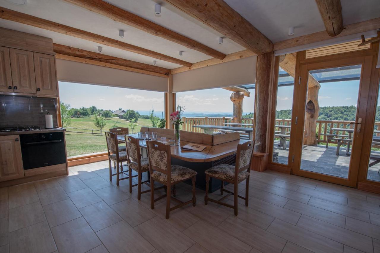 Holiday Home Ernest Zelezni With Hot Tub Ivancna Gorica Exterior foto