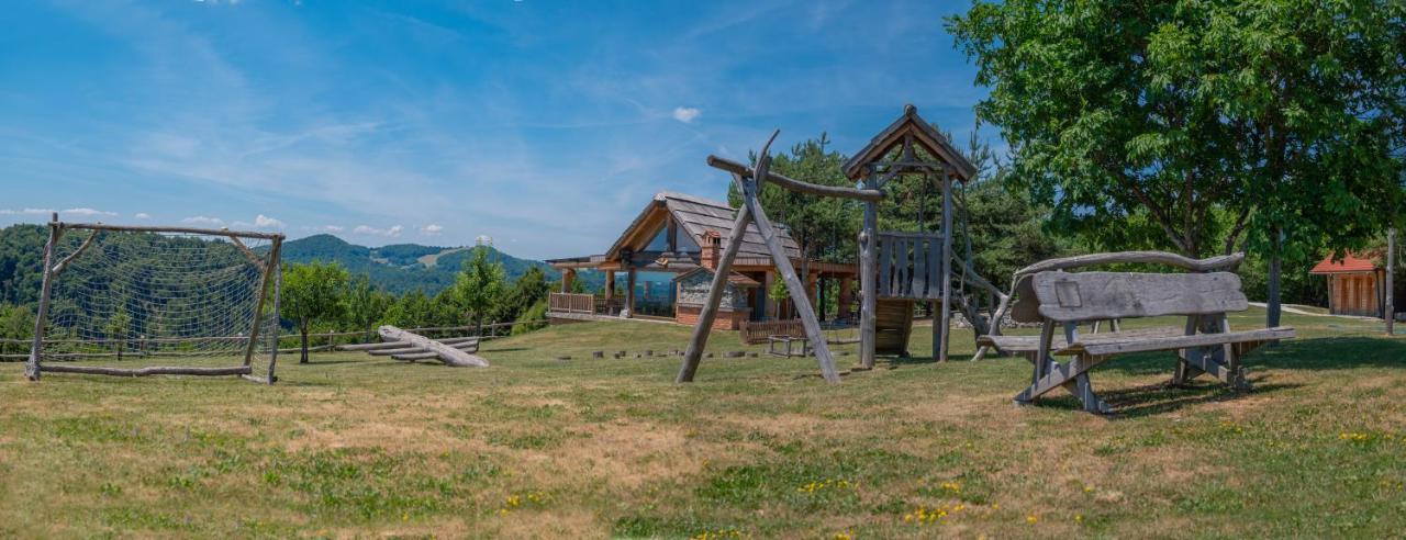 Holiday Home Ernest Zelezni With Hot Tub Ivancna Gorica Exterior foto