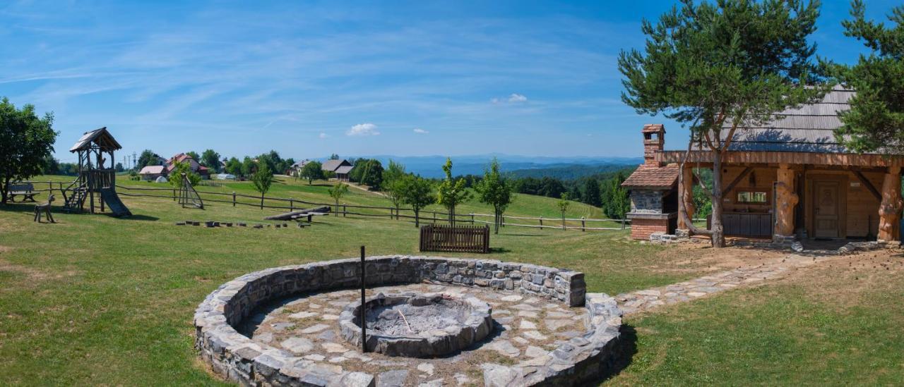 Holiday Home Ernest Zelezni With Hot Tub Ivancna Gorica Exterior foto